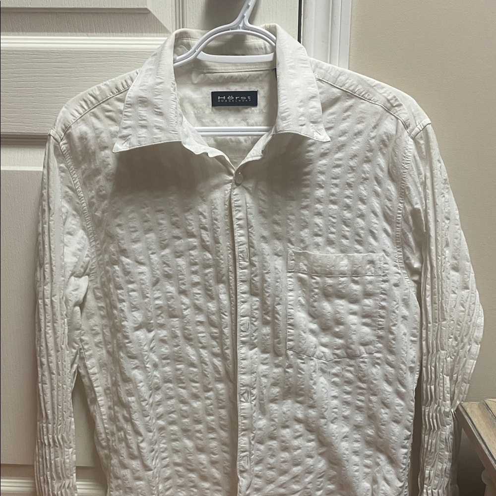 Hörst Cream Button Up
Mens Medium
